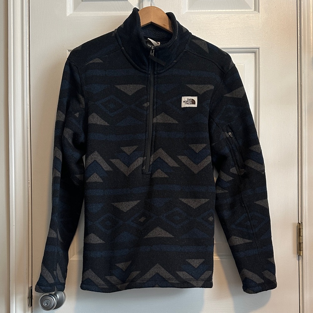 The North Face Men's Geometric Zip-Up Sweater in Black and Dark Gray